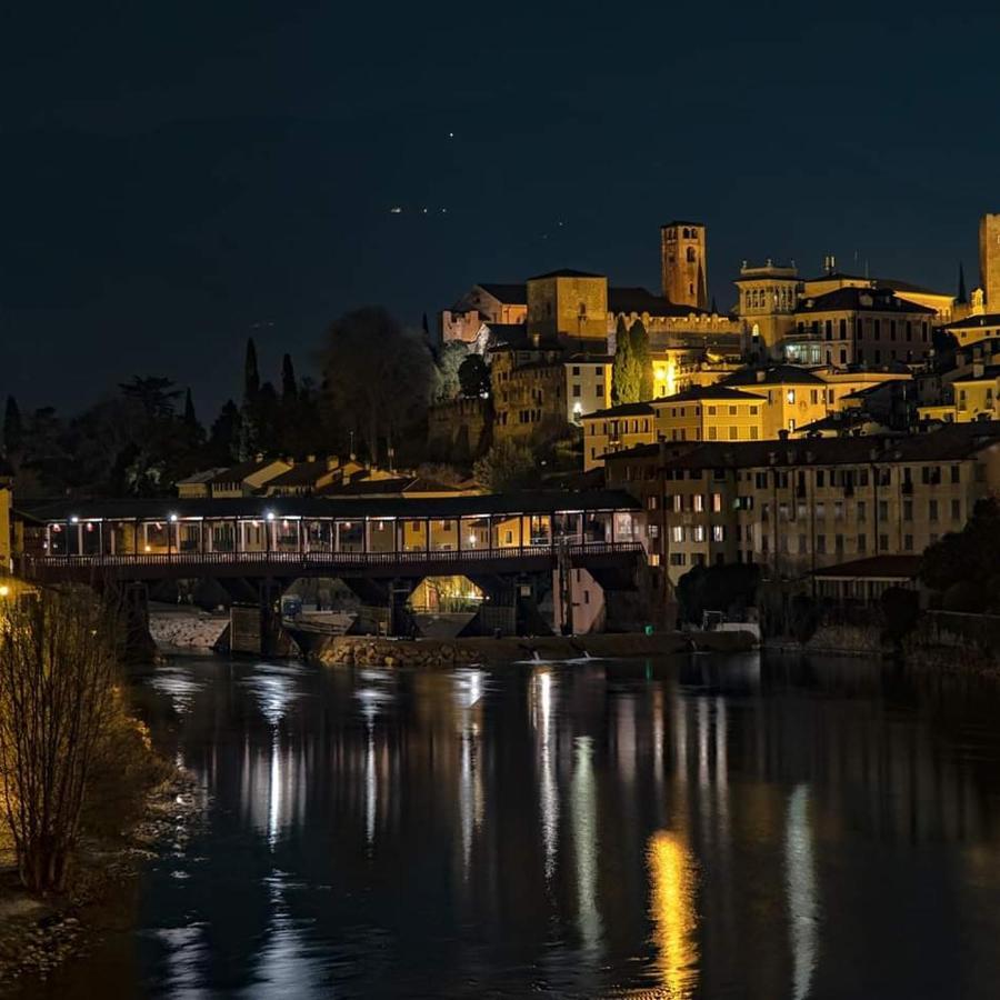 Ferienwohnung Palladio Bridge Penthouse Bassano del Grappa Exterior foto